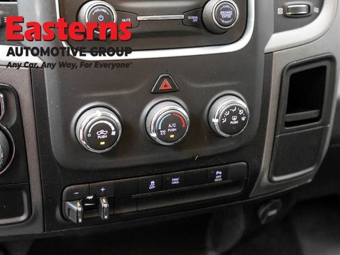 Used 2023 RAM 1500 Tradesman w/ Chrome Appearance Group RWD image 20