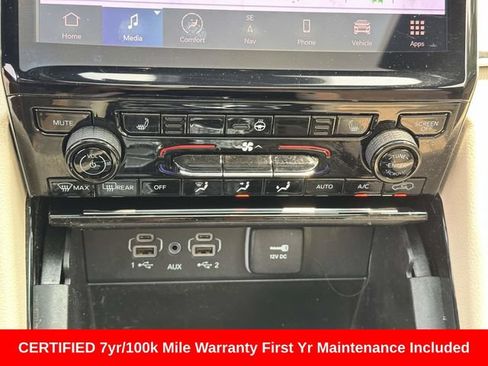 Used 2023 Jeep Grand Cherokee Limited AWD/4WD image 23