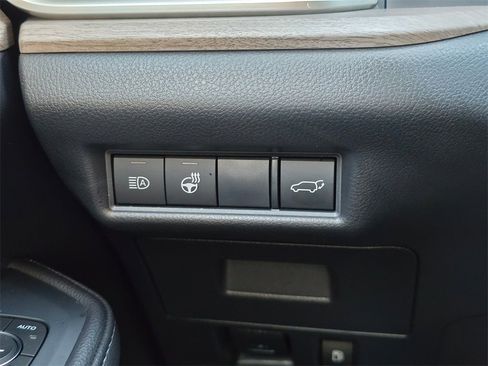 Certified 2025 Toyota Grand Highlander FWD image 30