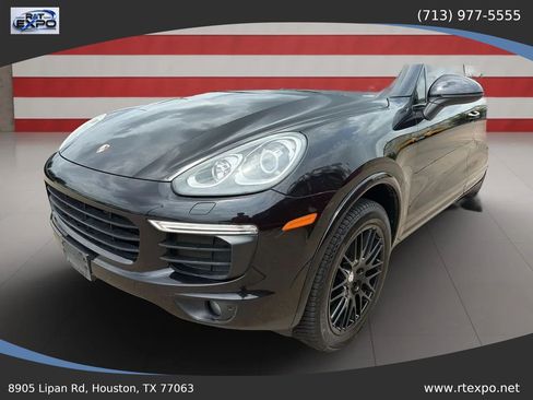 Used 2018 Porsche Cayenne AWD/4WD image 13