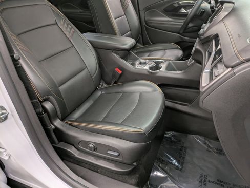 Used 2023 GMC Terrain AT4 w/ Infotainment Package II image 28