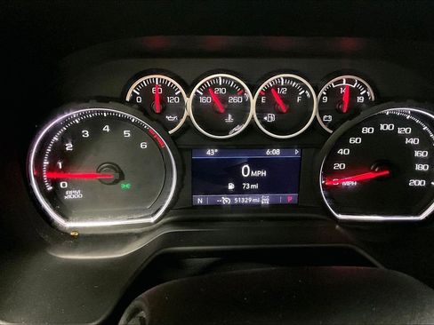 Used 2021 Chevrolet Suburban Z71 image 14