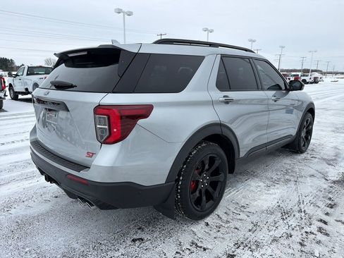 Used 2020 Ford Explorer ST w/ ST Street Pack image 5
