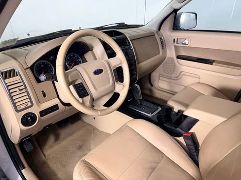 Used 2010 Ford Escape Limited image 26