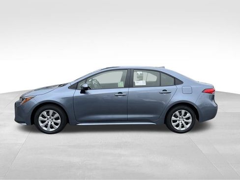 New 2026 Toyota Corolla LE image 2