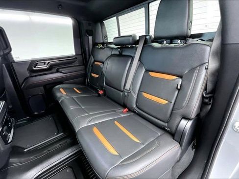Used 2025 GMC Sierra 2500 AT4 w/ Max Trailering Package image 19