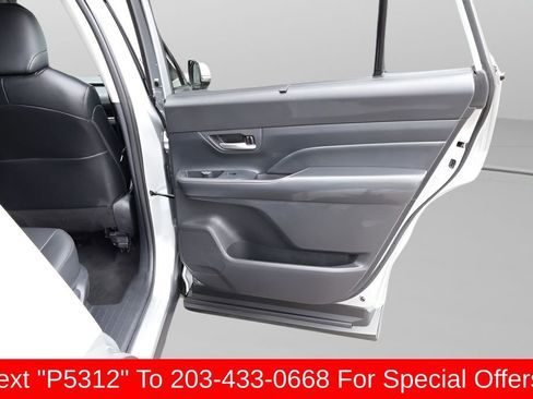Certified 2025 Toyota Grand Highlander AWD image 17