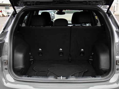 Used 2023 Jeep Compass Sport image 41