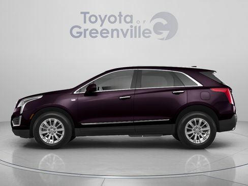 Used 2017 Cadillac XT5 Luxury w/ Driver Awareness Package FWD image 2