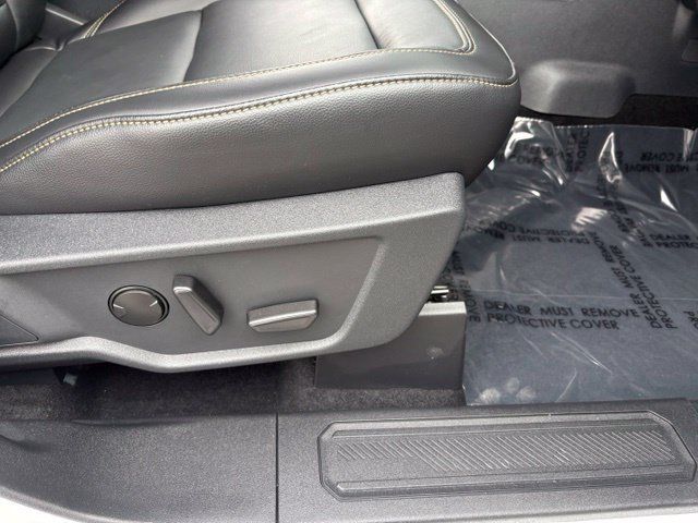 Used 2026 Ford Bronco Badlands AWD/4WD image 41