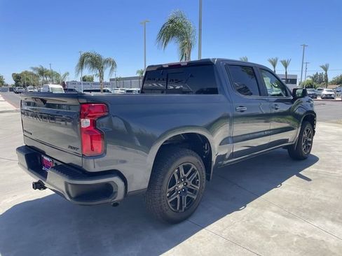 Used 2022 Chevrolet Silverado 1500 RST w/ LPO, Blackout Package AWD/4WD image 8
