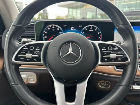 Certified 2022 Mercedes-Benz GLE 350 w/ Premium Package image 27