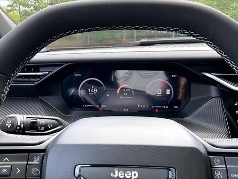 New 2026 Jeep Cherokee Overland AWD/4WD image 11