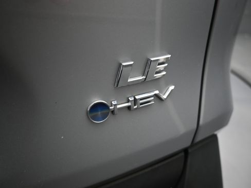Certified 2025 Toyota RAV4 LE image 21