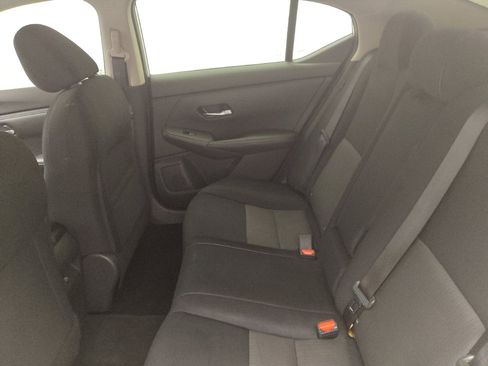 Used 2021 Nissan Sentra SV FWD image 18