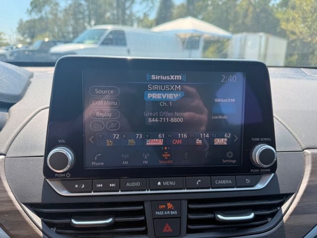 Used 2025 Nissan Altima 2.5 SV FWD image 4
