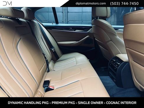 Used 2020 BMW M550i xDrive w/ Dynamic Handling Package AWD/4WD image 21