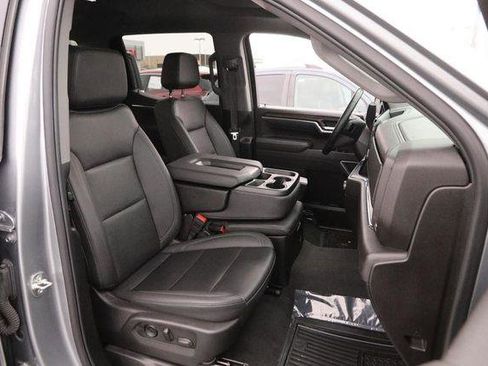 Used 2025 GMC Sierra 1500 SLT image 24