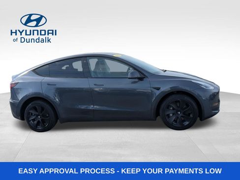 Used 2023 Tesla Model Y Long Range image 9