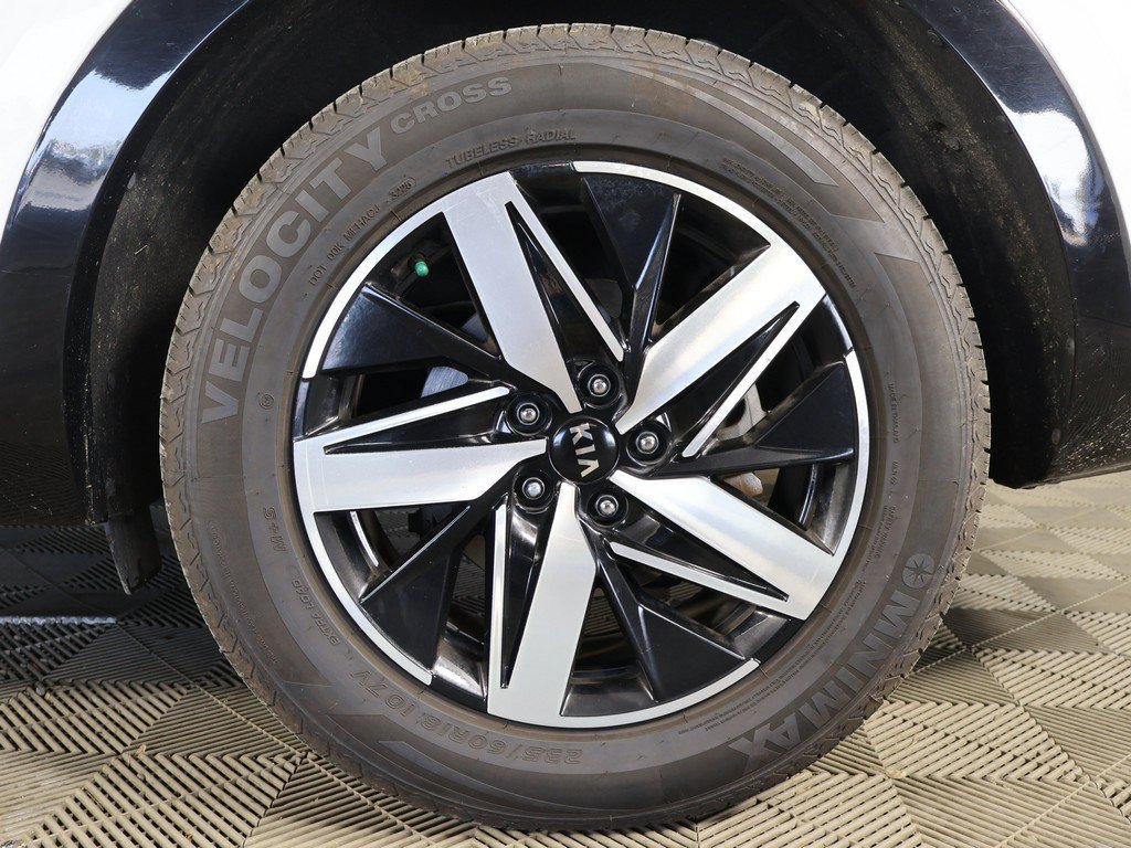 Used 2021 Kia Sorento S w/ Panoramic Sunroof Package FWD image 21