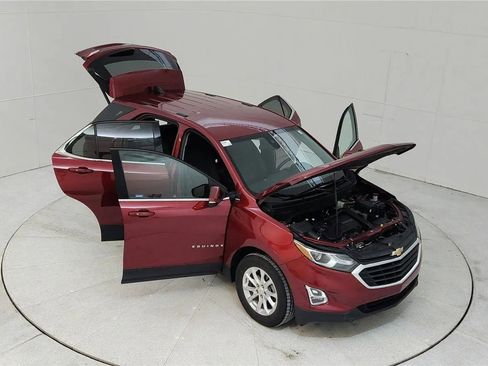 Used 2019 Chevrolet Equinox LT w/ Driver Convenience Package image 21