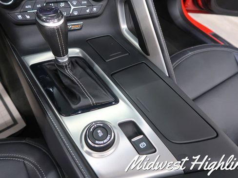 Used 2015 Chevrolet Corvette Z06 w/ 3LZ Preferred Equipment Group image 31