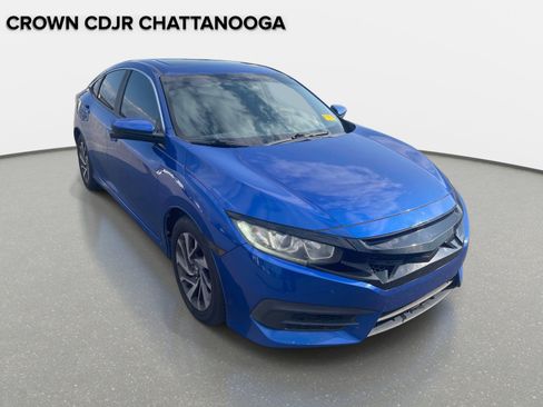 Used 2018 Honda Civic EX image 7