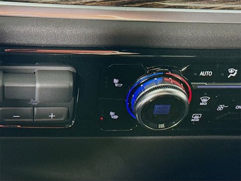 New 2026 GMC Sierra 2500 SLE w/ SLE Value Package; image 15