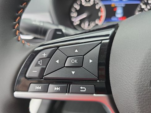 New 2025 Nissan Altima 2.5 SR image 16