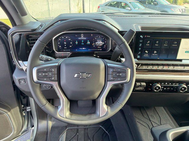 Used 2026 Chevrolet Silverado 1500 RST w/ Dark Appearance Package AWD/4WD image 18
