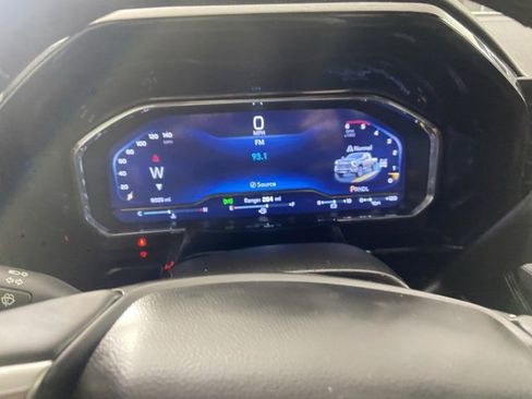 Used 2025 Chevrolet Silverado 3500 LTZ w/ LTZ Convenience Package image 21