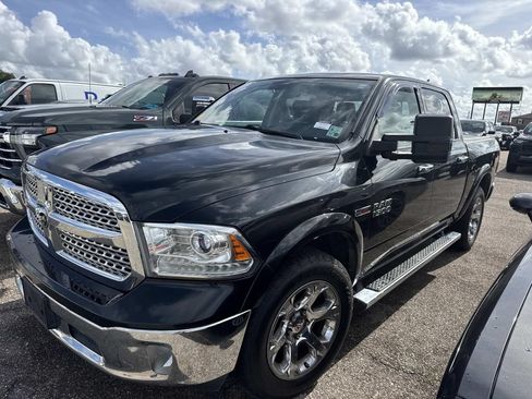 Used 2016 RAM 1500 Laramie AWD/4WD image 16