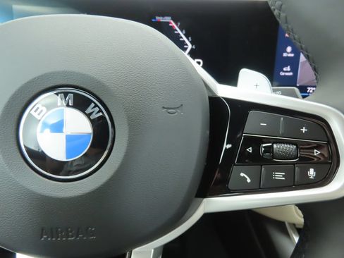 Used 2026 BMW 330i xDrive Sedan w/ M Sport Package AWD/4WD image 12