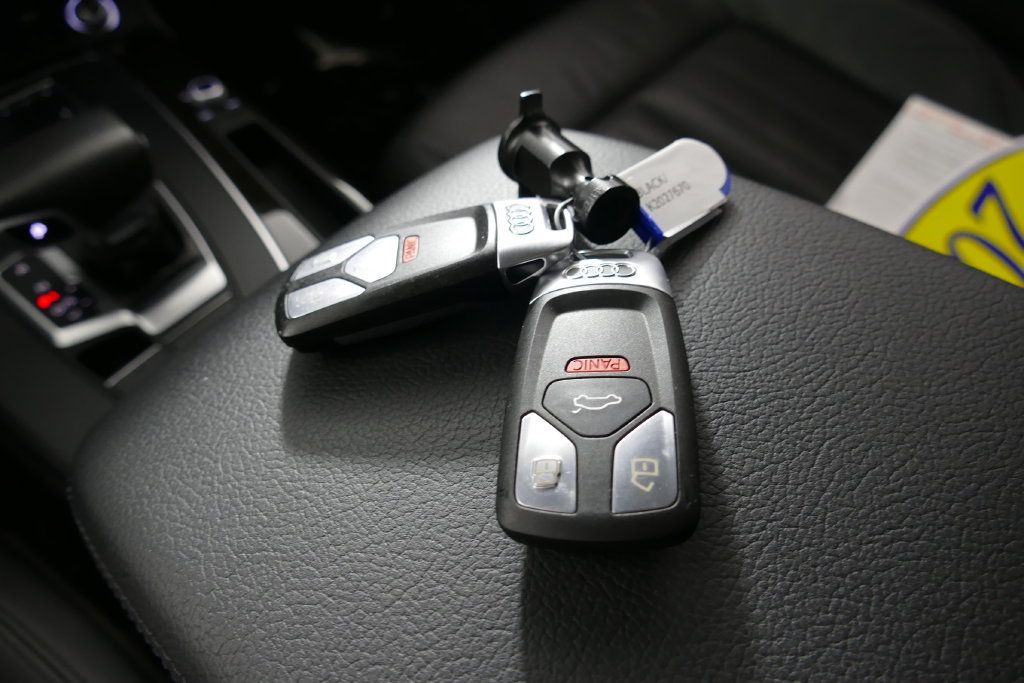 Used 2019 Audi Q5 Premium AWD/4WD image 26