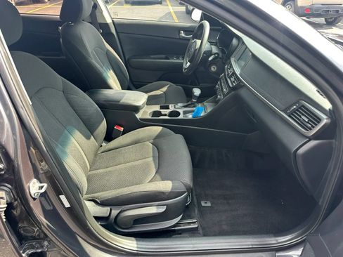 Used 2018 Kia Optima LX FWD image 14