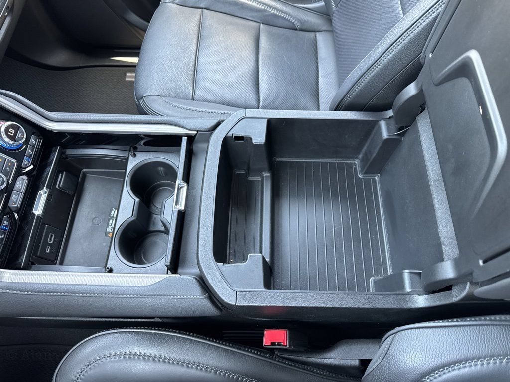 Used 2022 GMC Yukon Denali RWD image 19
