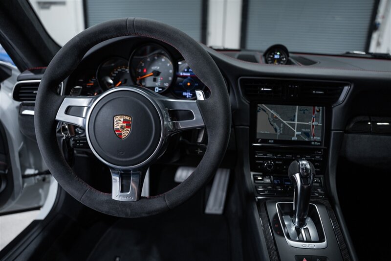 Used 2014 Porsche 911 GT3 RWD image 43
