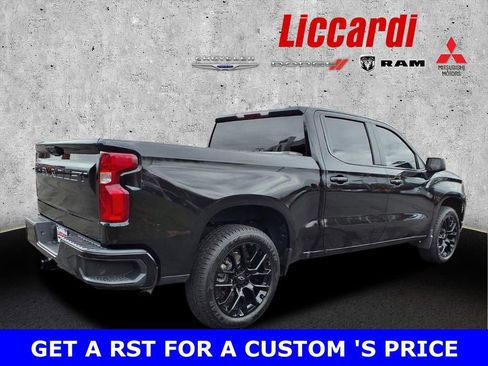 Used 2023 Chevrolet Silverado 1500 RST image 2