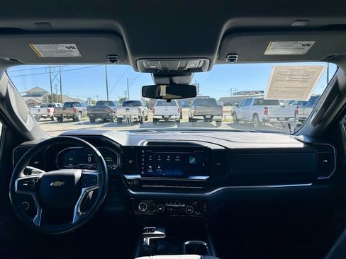 Used 2022 Chevrolet Silverado 1500 LT image 15