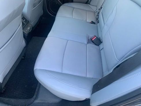 Used 2018 Subaru Outback 2.5i Limited image 13