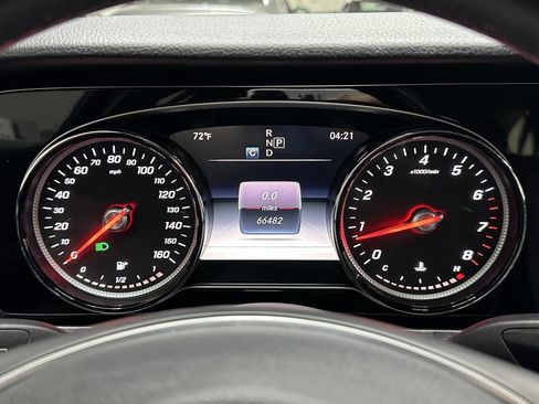 Used 2017 Mercedes-Benz E 400 E 400 4MATIC AWD 4dr Wagon image 25
