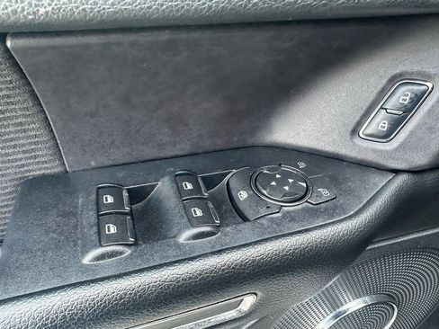 Used 2018 Ford Expedition XLT image 14