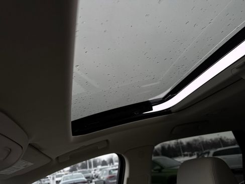 Certified 2023 Buick Enclave Essence w/ Experience Buick Package image 18