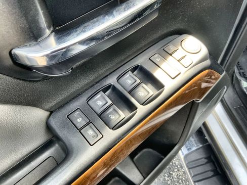 Used 2014 Chevrolet Silverado 1500 LTZ AWD/4WD image 15