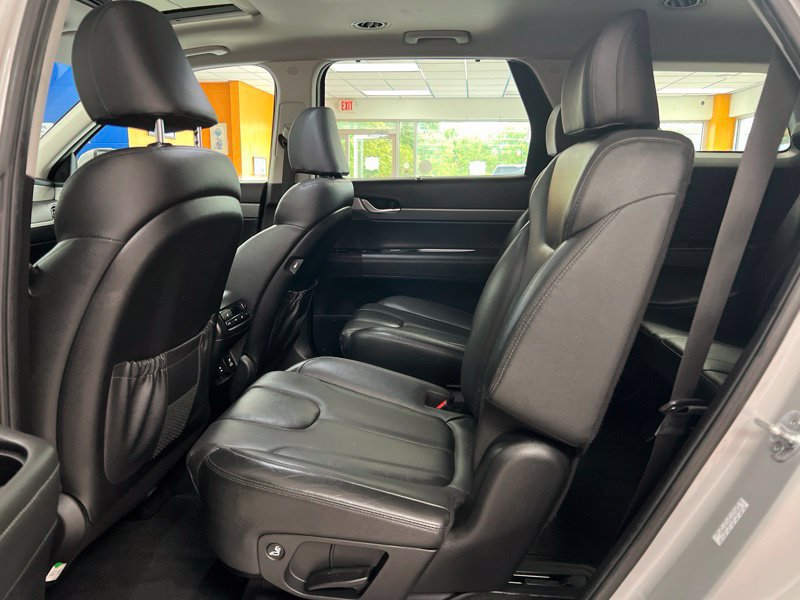 Used 2022 Hyundai Palisade SEL w/ Premium Package AWD/4WD image 17