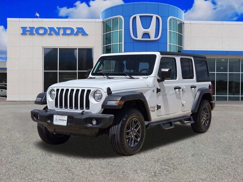 Used 2020 Jeep Wrangler Unlimited Sport S AWD/4WD image 7
