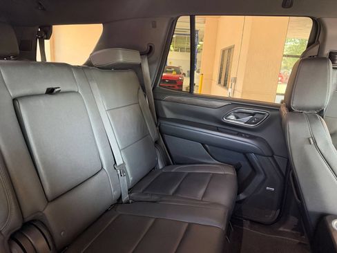 Used 2024 Chevrolet Tahoe LT w/ Luxury Package RWD image 34