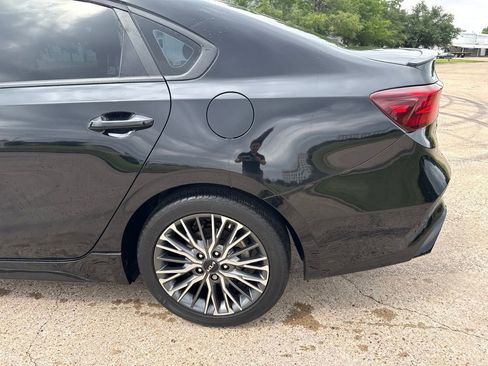 Used 2022 Kia Forte GT-Line FWD image 3