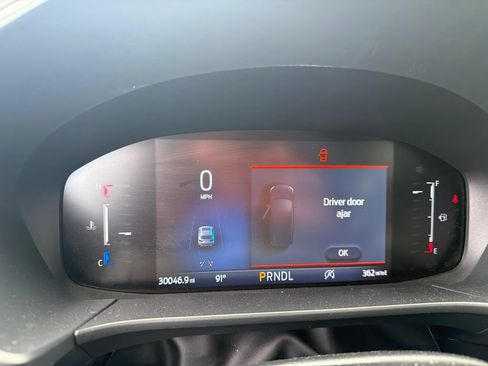 Used 2025 Ford Escape ST-Line AWD/4WD image 3