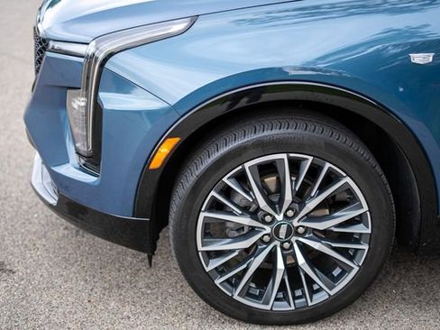 Used 2024 Cadillac XT4 Sport AWD/4WD image 9